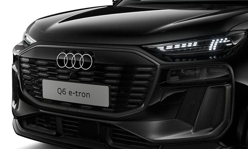 Gebraucht Audi Q6 e-tron S-Line 284 kW (387 PS) 2025 Mythosschwarz metallic SUV
