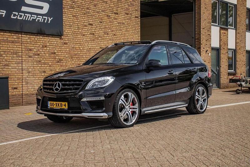 Gebraucht Mercedes ML63 AMG AMG 557 PS (409 kW) 2012 Schwarz SUV