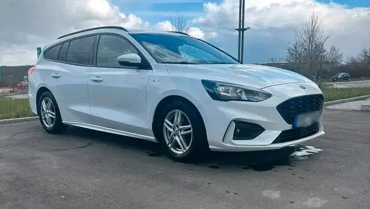 Używany Ford Focus ST-Line 150 KM (110 kW) 2019 Biały Kombi