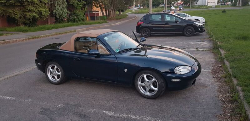 Blau Gebraucht 1999 Mazda MX5 Cabrio | 6.500 € (Teuer) - Bild 1/4