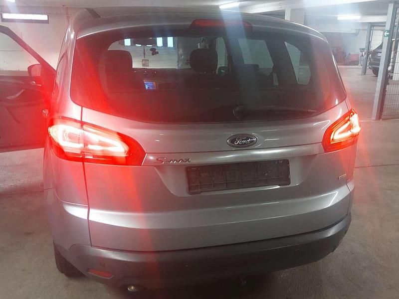Gebraucht Ford S-MAX Trend 140 PS (102 kW) 2010 Grau Van / Kleinbus