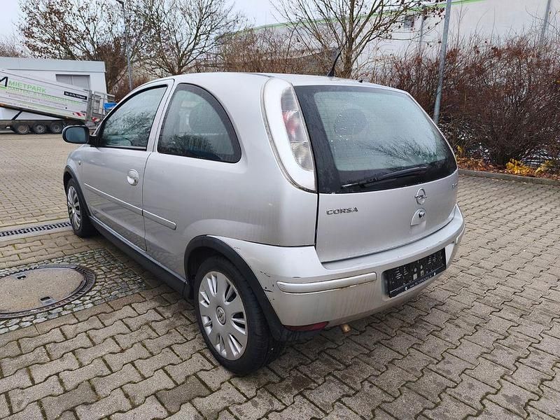 Gebraucht Opel Corsa Basis 80 PS (58 kW) 2006 Silber Kleinwagen