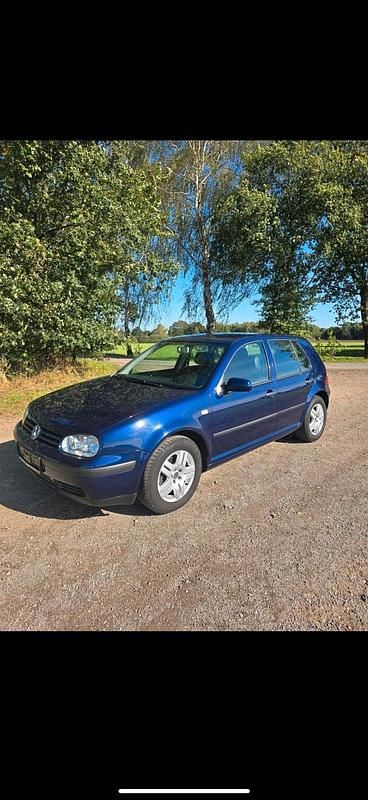 Gebraucht VW Golf IV 101 PS (74 kW) 2001 Blau Kleinwagen