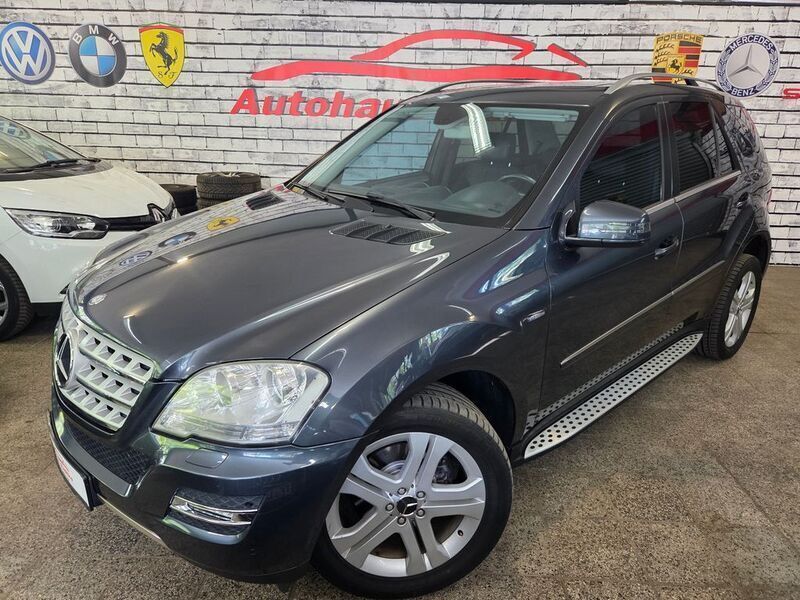 Grau Gebraucht 2011 Mercedes ML350 SUV | 12.990 € (Guter Preis) - Bild 1/4