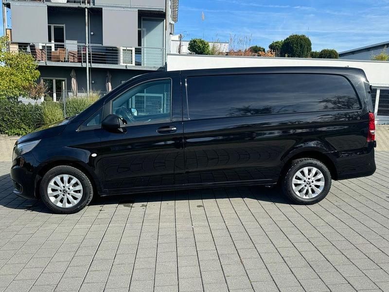 Gebraucht Mercedes Vito 163 PS (119 kW) 2021 Schwarz Van
