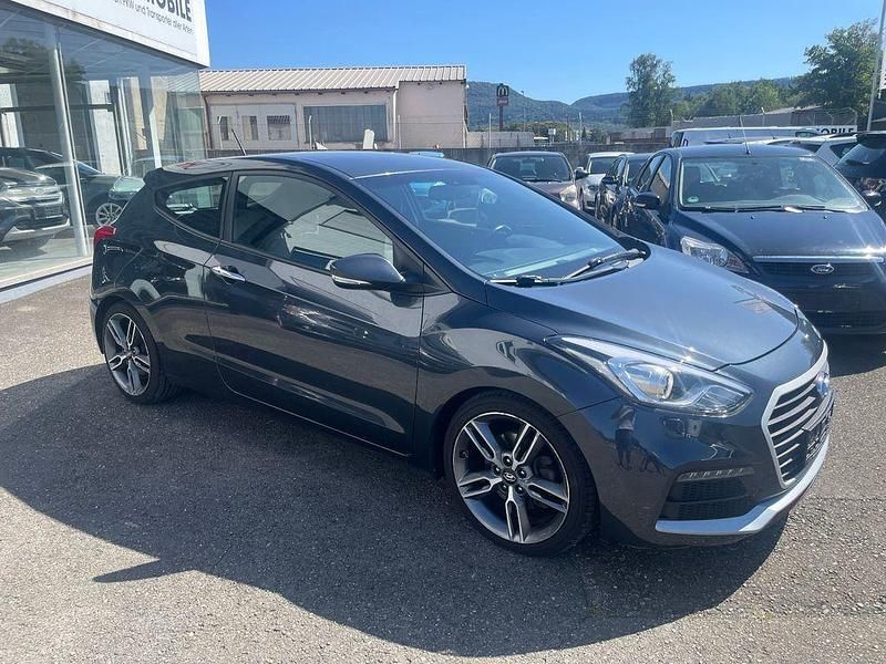 Gebraucht Hyundai i30 Turbo 186 PS (136 kW) 2016 Schwarz Coupé