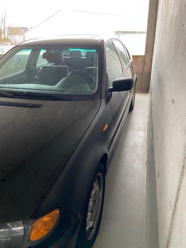 Gebraucht BMW 316 116 PS (85 kW) 2005 Schwarz Limousine