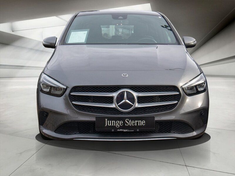 Gebraucht Mercedes B180 Progressive 116 PS (85 kW) 2020 Andere farbe Kleinwagen