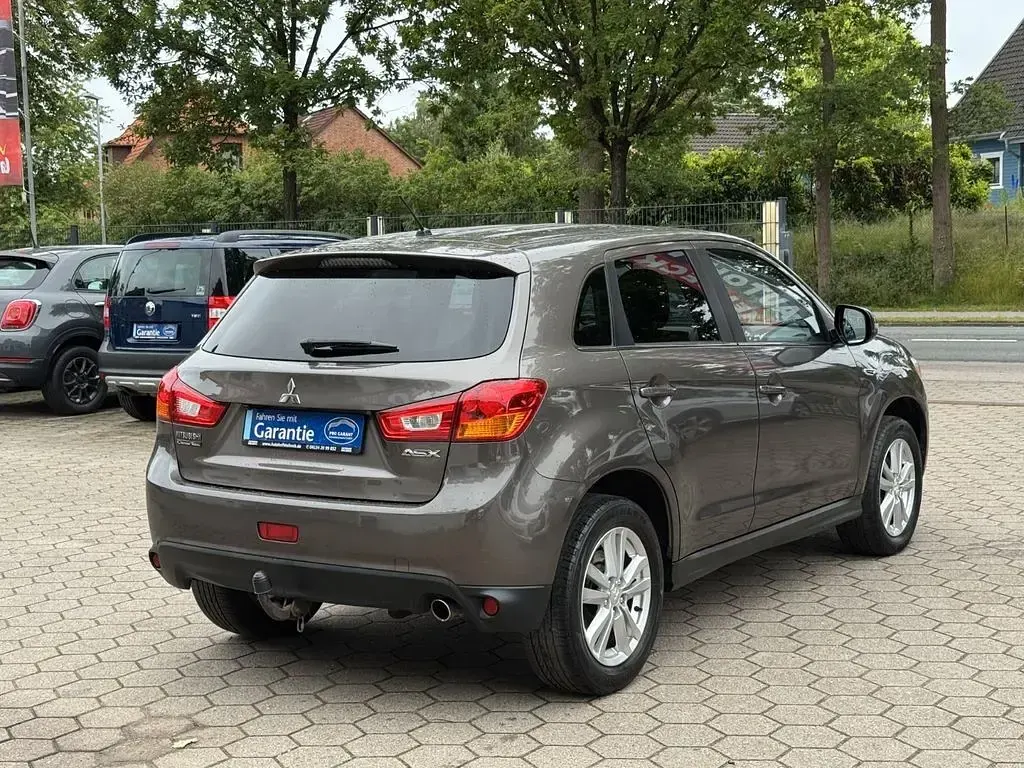 Gebraucht Mitsubishi ASX Edition 150 PS (110 kW) 2014 Braun SUV