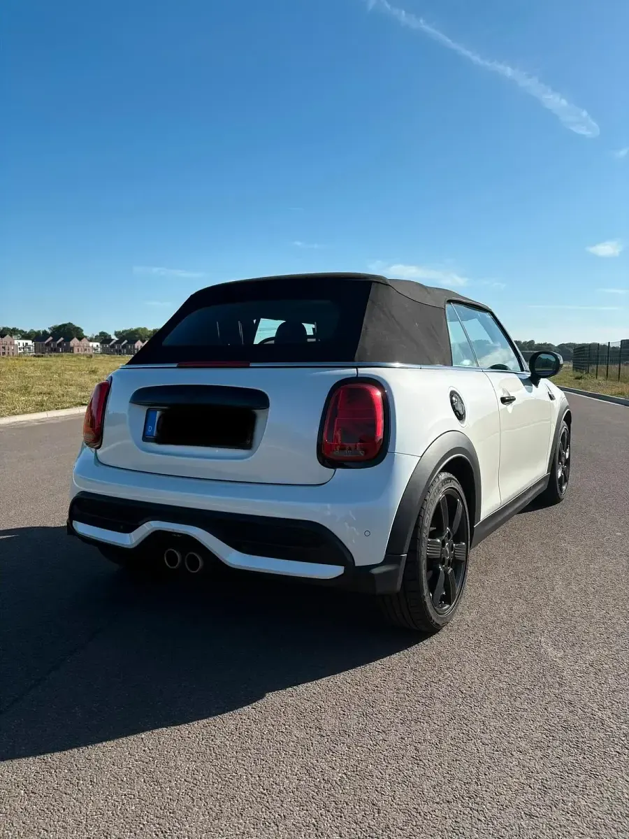 Gebraucht Mini Cooper S Cabriolet 178 PS (130 kW) 2023 Weiß Cabrio