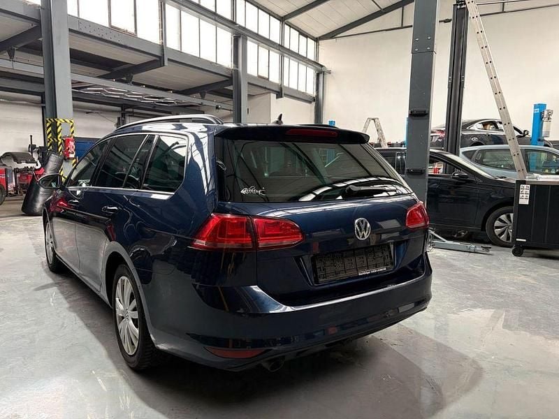 Gebraucht VW Golf VII 105 PS (77 kW) 2014 Blau Kombi