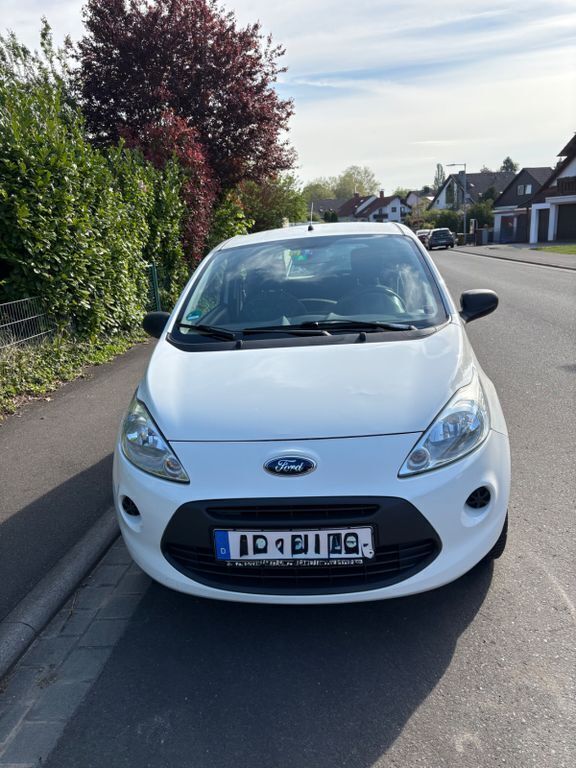 Weiß Gebraucht 2010 Ford Ka Trend Kleinwagen | 3.590 € (Fairer Preis) - Bild 1/4