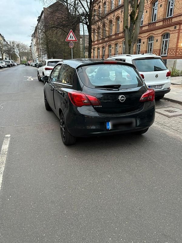 Gebraucht Opel Corsa 69 PS (50 kW) 2017 Schwarz Kleinwagen