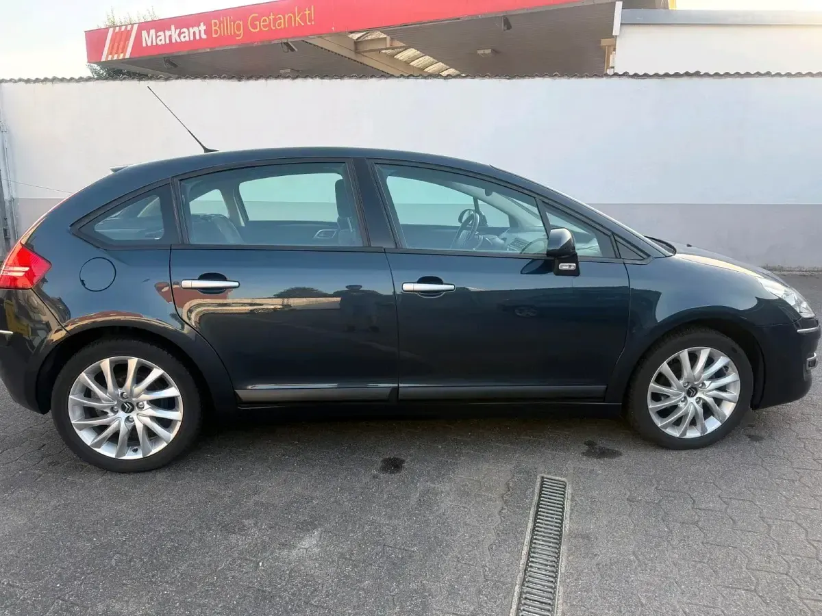 Gebraucht Citroën C4 120 PS (88 kW) 2009 Braun Limousine