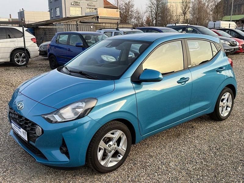 Gebraucht Hyundai i10 84 PS (61 kW) 2020 Blau Kleinwagen
