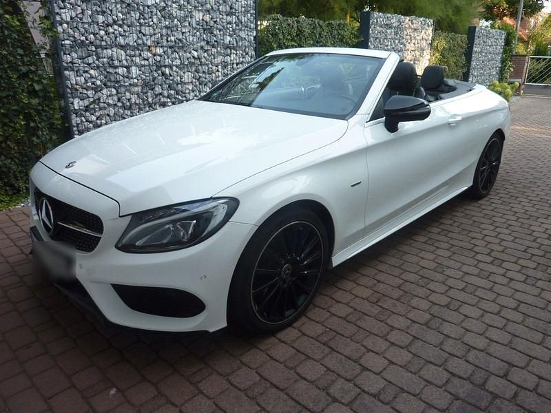 Gebraucht Mercedes C180 AMG 156 PS (114 kW) 2018 Weiß Cabrio