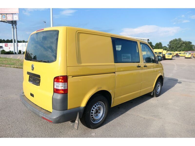 Gebraucht VW T5 84 PS (61 kW) 2013 Ginstergelb r1032 Van