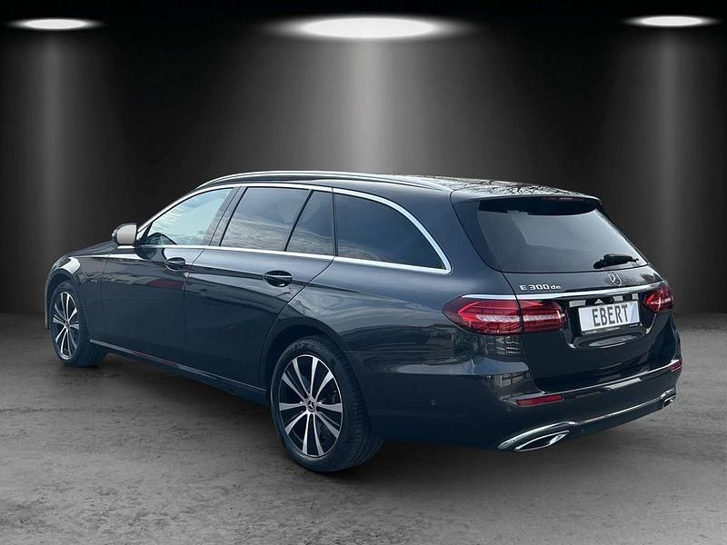 Gebraucht Mercedes E300 Avantgarde 306 PS (225 kW) 2020 Grau Limousine