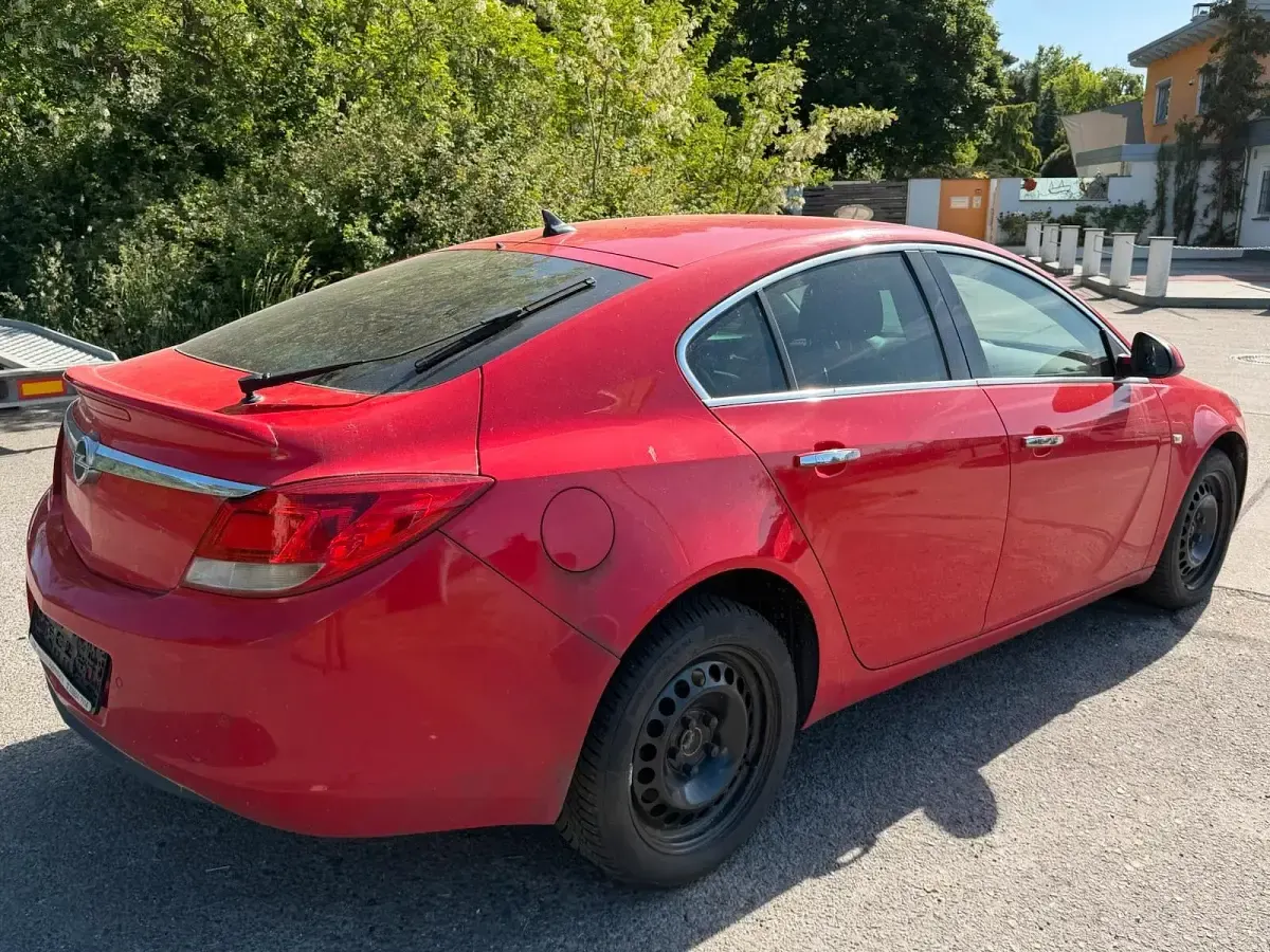 Usata Opel Insignia 160 CV (117 kW) 2012 Rosso Berlina