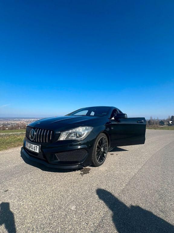 Gebraucht Mercedes CLA250 AMG line 211 PS (155 kW) 2013 Schwarz Limousine