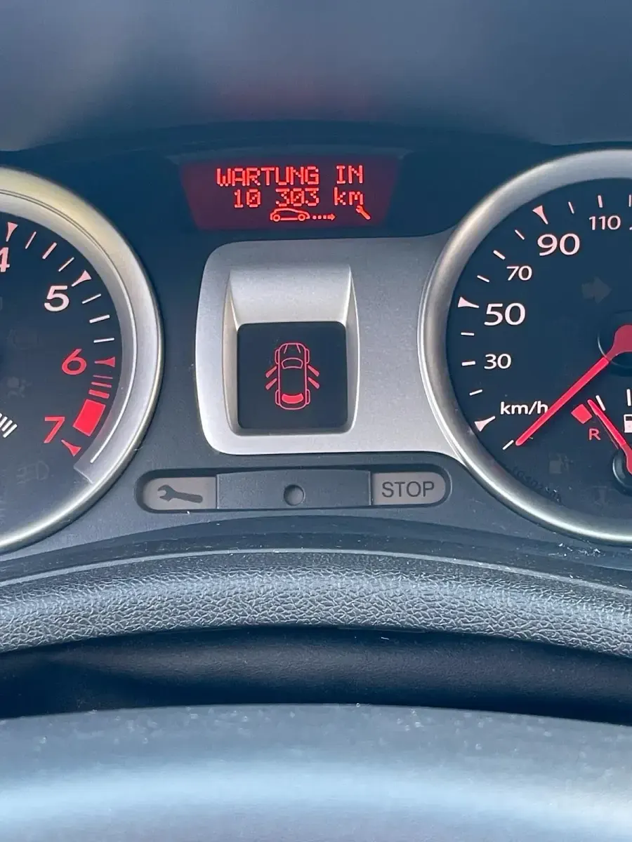 Gebraucht Renault Clio 75 PS (55 kW) 2011 Weiß Kleinwagen