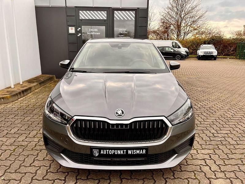 Gebraucht Skoda Fabia Active 65 PS (47 kW) 2023 Grau Limousine