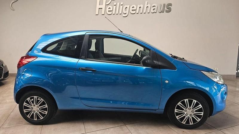 Gebraucht Ford Ka Ambiente 69 PS (50 kW) 2014 Blau Kleinwagen