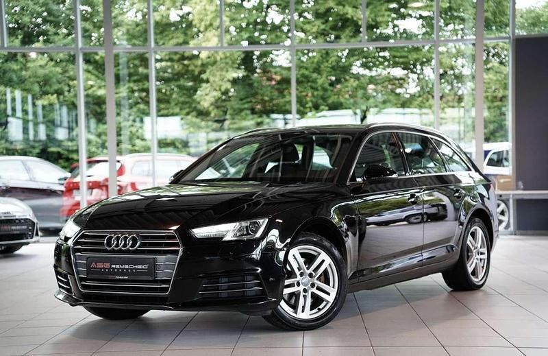 Mythosschwarz metallic Gebraucht 2018 Audi A4 Comfort Kombi | 14.750 € (Fairer Preis) - Bild 1/3