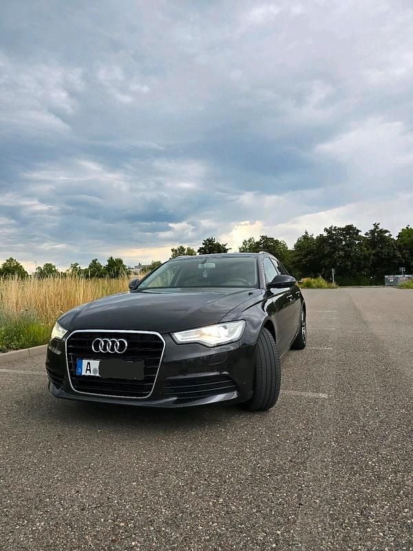 Grau Gebraucht 2013 Audi A6 Kombi | 9.500 € (Guter Preis) - Bild 1/4