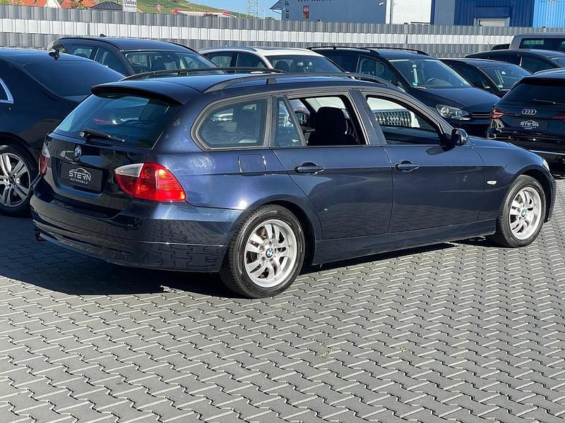 Gebraucht BMW 318 129 PS (94 kW) 2006 Blau Kombi