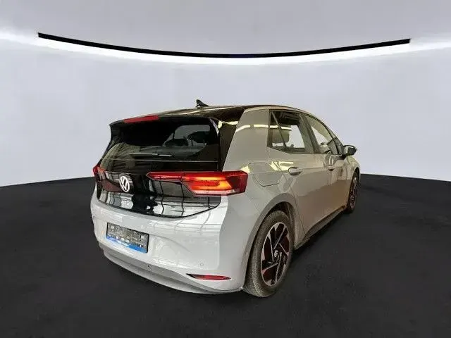 Gebraucht VW ID.3 Pro 150 kW (204 PS) 2024 Mondsteingrau Kleinwagen