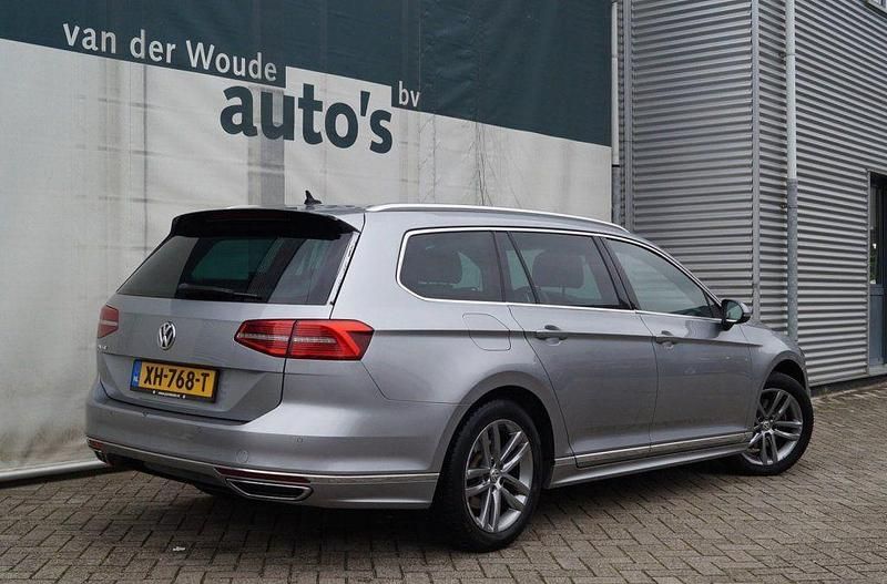 Gebraucht VW Passat Highline 125 PS (91 kW) 2019 Grau Kombi