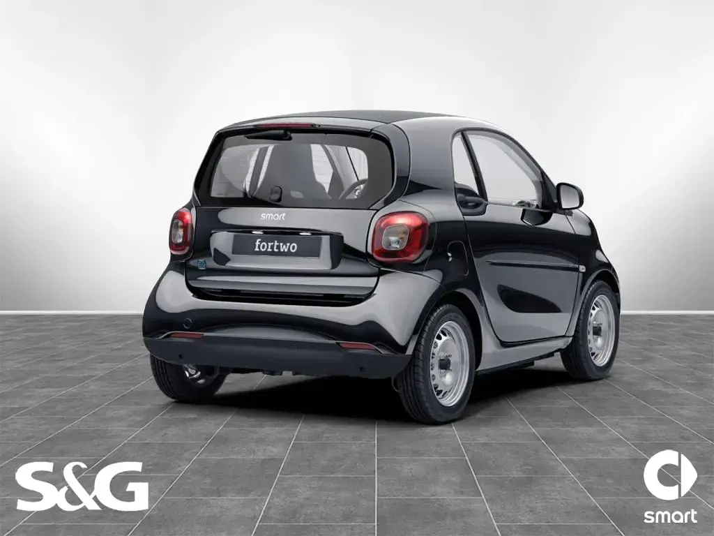 Gebraucht Smart ForTwo Coupé 60 kW (82 PS) 2023 Bodypanels in black Kleinwagen