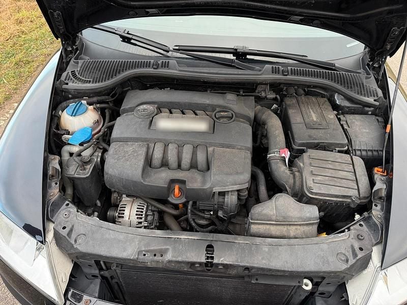 Gebraucht Skoda Octavia 101 PS (74 kW) 2009 Schwarz Kombi