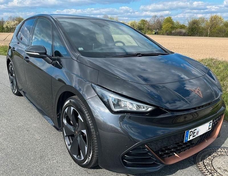 Second-hand Cupra Born 150 kW (204 CP) 2022 Gri Hatchback