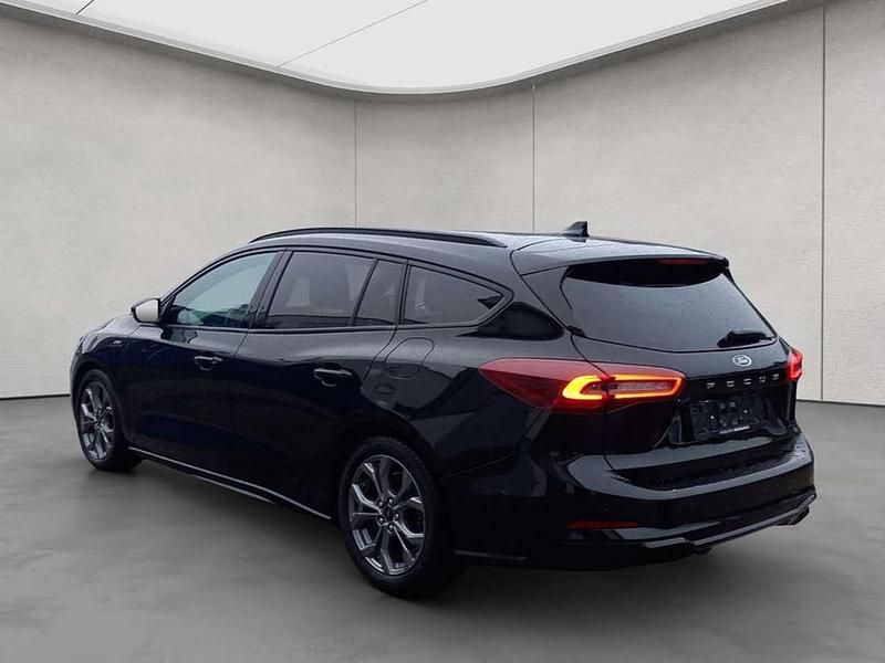 Gebraucht Ford Focus ST-Line X 155 PS (114 kW) 2024 Agate black metallic Kombi