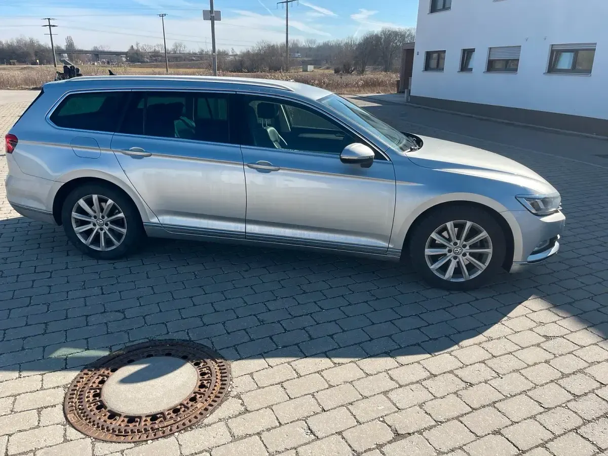 Gebraucht VW Passat 150 PS (110 kW) 2015 Silber Limousine