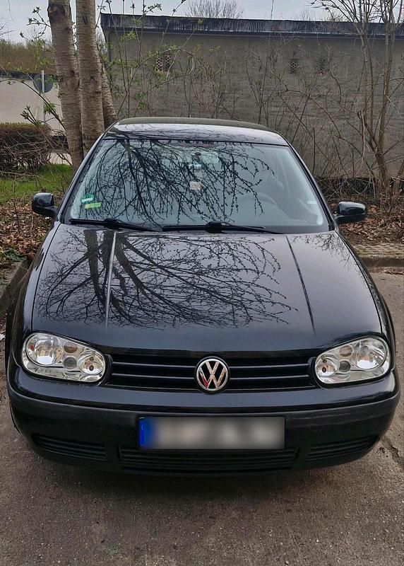 Gebraucht VW Golf IV 2001 Schwarz Kleinwagen