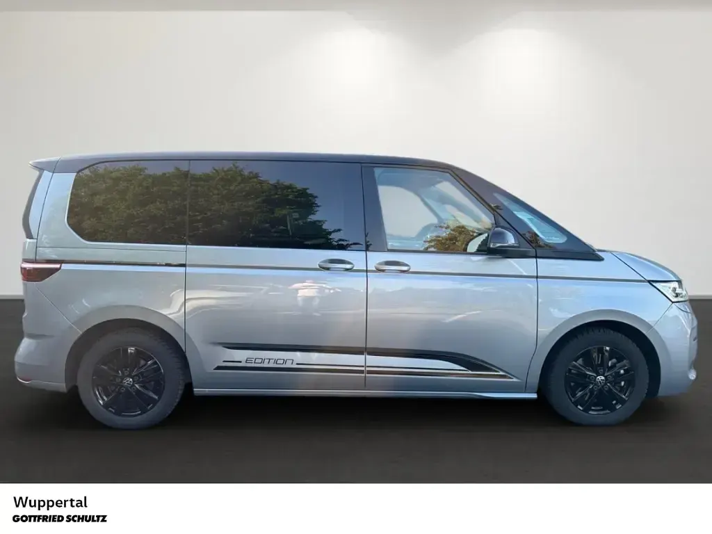 Gebraucht VW Multivan Life 150 PS (110 kW) 2022 Silber Van / Kleinbus