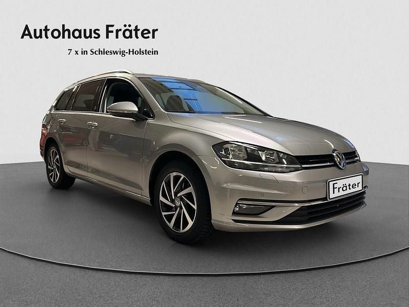 Gebraucht VW Golf VII Sound 125 PS (91 kW) 2018 Silber Kombi