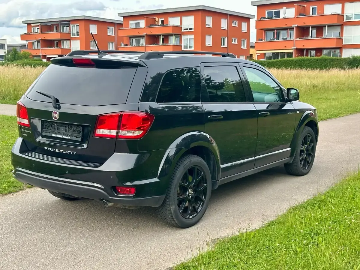 Gebraucht Fiat Freemont Black Code 170 PS (125 kW) 2015 Schwarz SUV