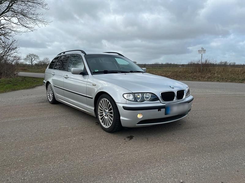 Gebraucht BMW 320 170 PS (125 kW) 2002 Silber Kombi
