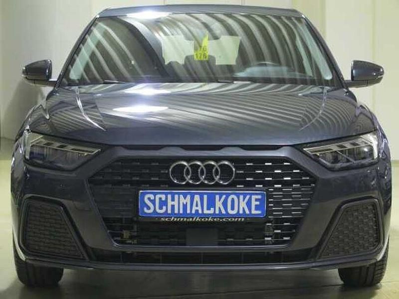 Manhattan gray (metallic) Gebraucht 2024 Audi A1 Ambiente Kleinwagen | 23.500 € (Fairer Preis) - Bild 1/4