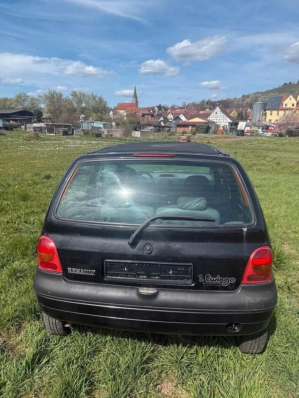 Second-hand Renault Twingo 58 CP (42 kW) 2000 Negru Hatchback