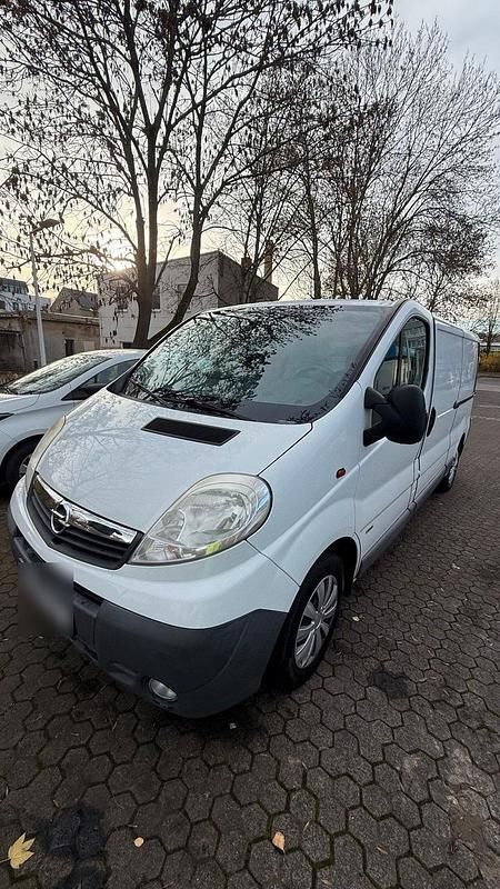 Gebraucht Opel Vivaro 114 PS (83 kW) 2013 Weiß Van / Kleinbus