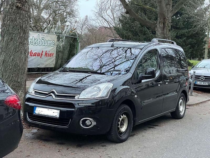 Schwarz Gebraucht 2013 Citroën Berlingo SELECTION Van / Kleinbus | 3.000 € (Superpreis) - Bild 1/4