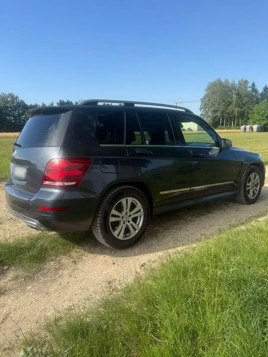Gebraucht Mercedes GLK250 204 PS (150 kW) 2013 Schwarz SUV