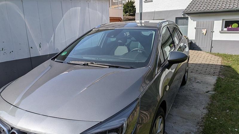 Gebraucht Opel Astra Edition 110 PS (80 kW) 2020 Grau Kombi