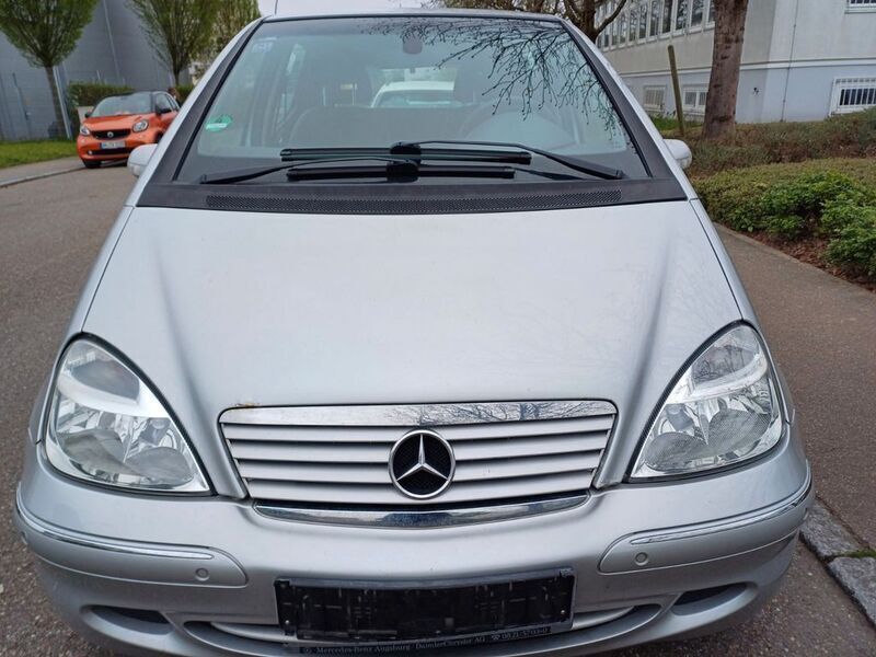 Silber Gebraucht 2003 Mercedes A190 Avantgarde Van / Kleinbus | 1.900 € (Fairer Preis) - Bild 1/4