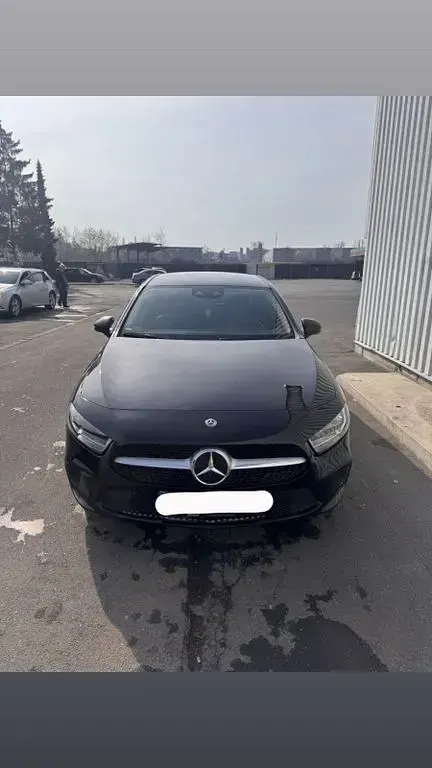 Gebraucht Mercedes A200 Advanced 150 PS (110 kW) 2020 Schwarz Limousine